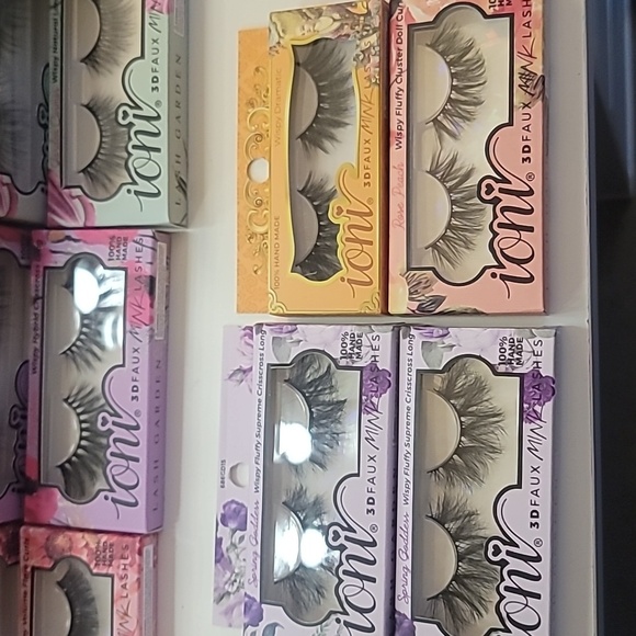 Ioni lashes - Picture 6 of 6